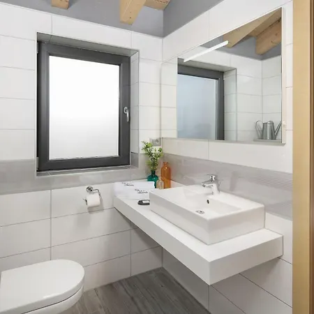 Ambienta بيت للعطل روفينج
